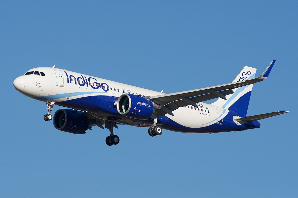 IndiGo_Airbus_A320neo_F-WWDG_(to_VT-ITI)_(28915135713)
